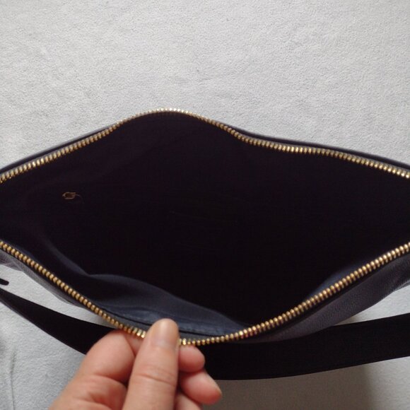 Coach Chelsea Hobo Bag in Navy Pebbled Leather High Quality Purse - Picture 8 of 11